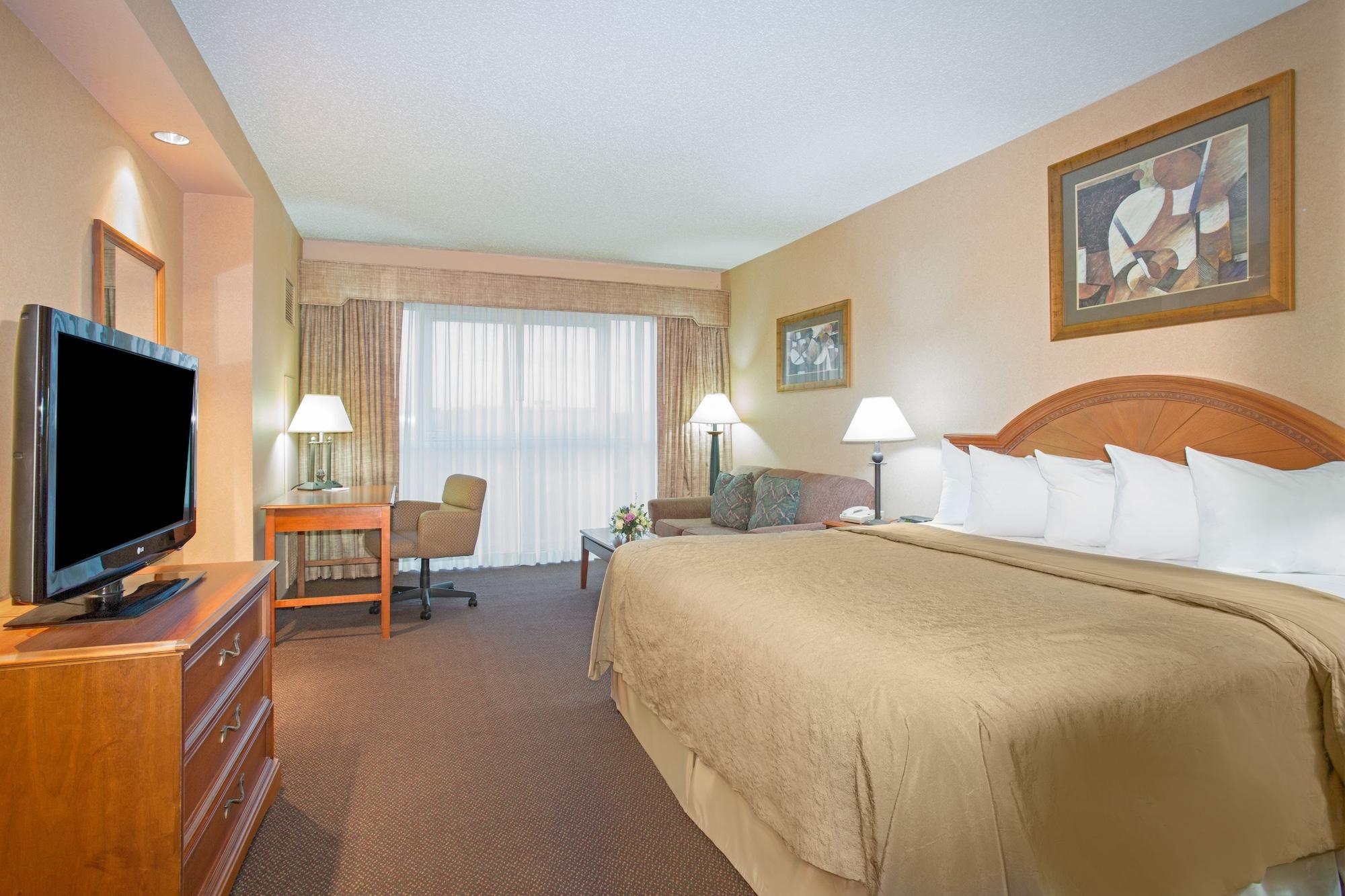 Hotel Topeka At City Center Kültér fotó