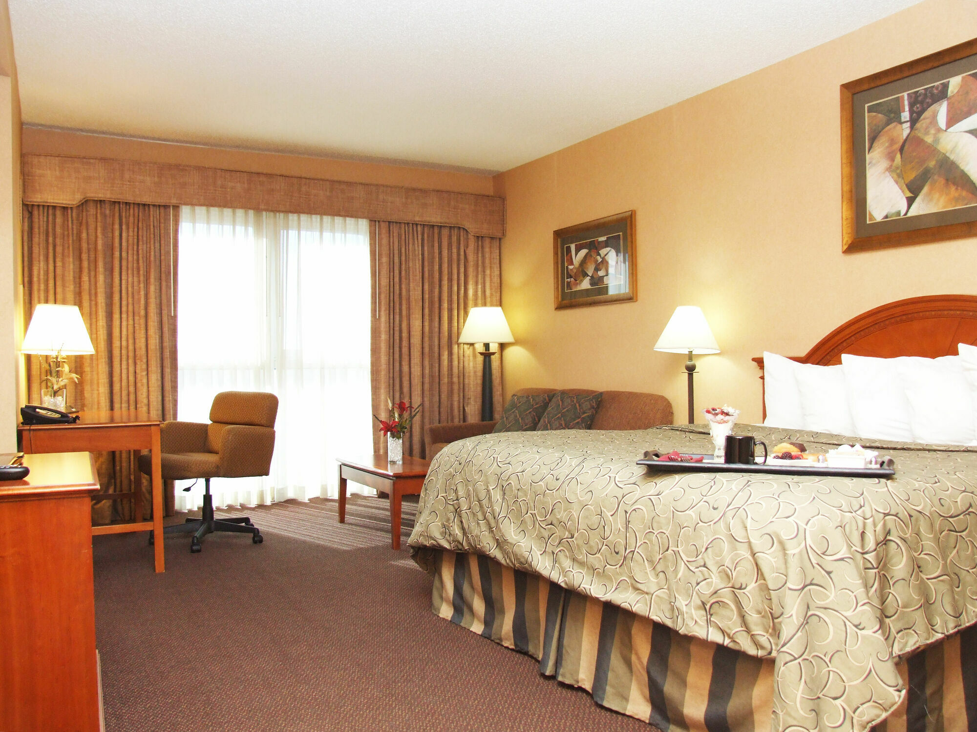 Hotel Topeka At City Center Kültér fotó