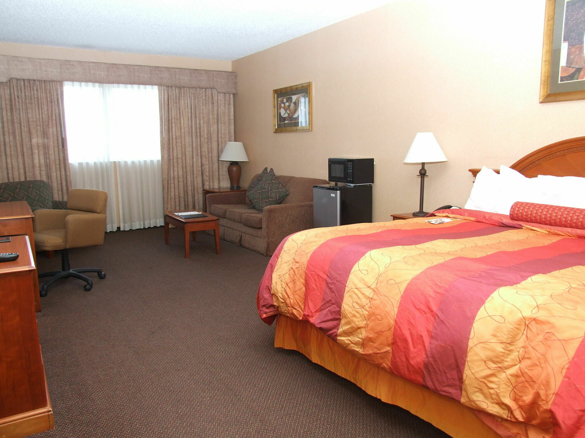 Hotel Topeka At City Center Kültér fotó
